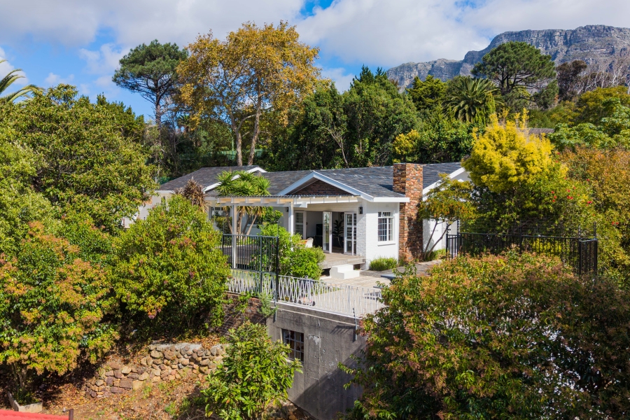 7 Bedroom Property for Sale in Rondebosch Western Cape